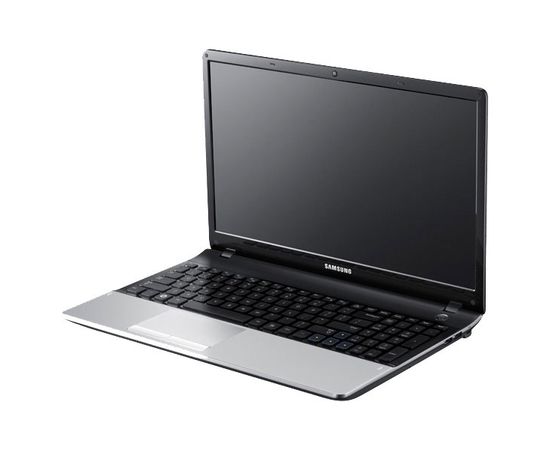 Ноутбук Samsung серии 3 15,6" 300E5A